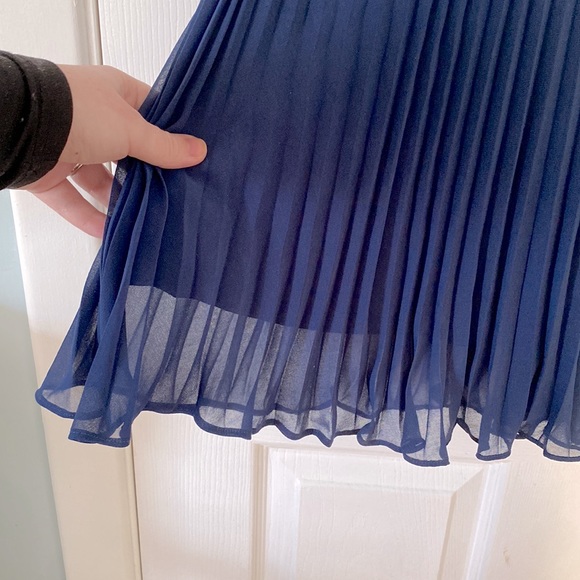 Lucy Paris Pleated Halter Style Cocktail Dress - Picture 7 of 9